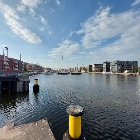 Ferienwohnung Breitschuhs Havenwelten Bremerhaven Bagian luar foto