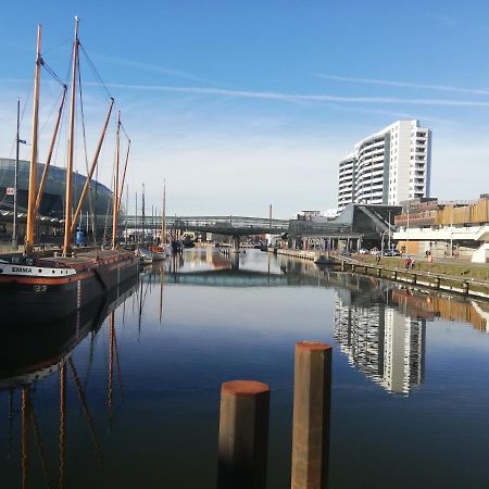 Ferienwohnung Breitschuhs Havenwelten Bremerhaven Bagian luar foto